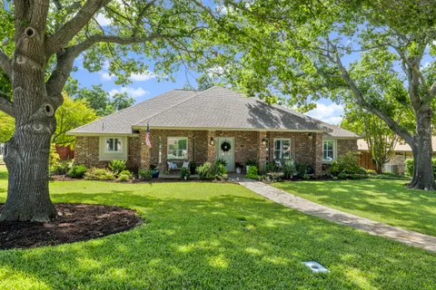 $475,000 | Address Upon Request, Dalworthington Gardens, TX 76016