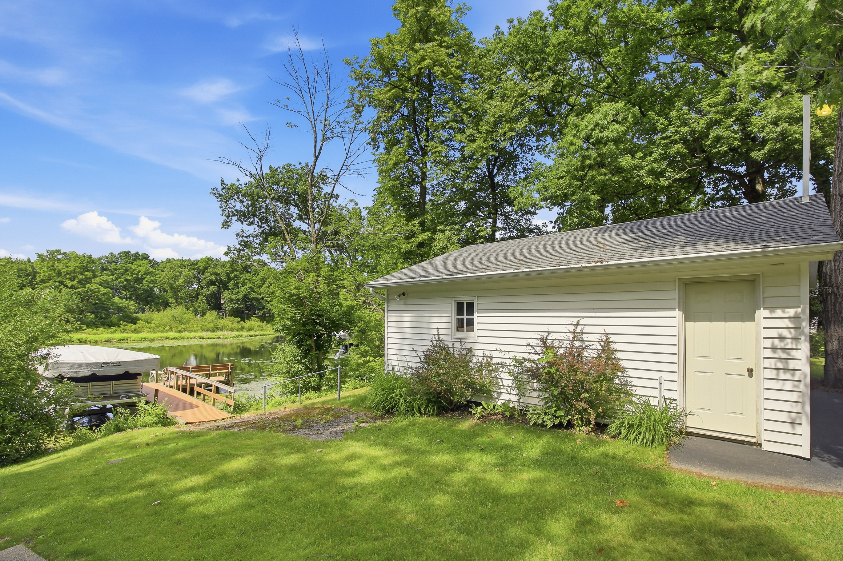 W5337 Lost Nation Road Elkhorn, WI 53121 - Photo 18 of 20