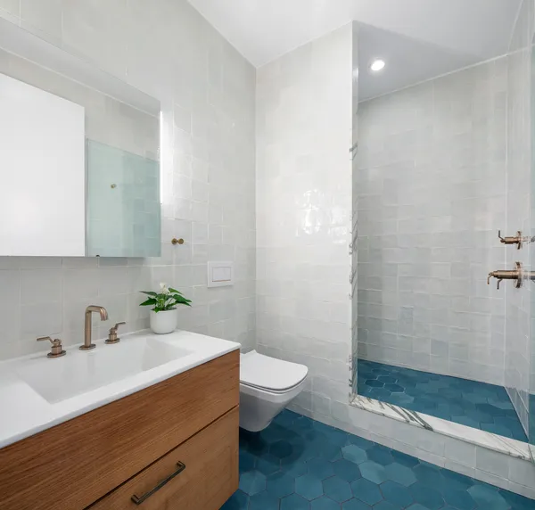 $1,650,000 | 143 West 27th Street, Unit 2R | Chelsea