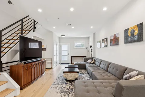 $724,900 | 1305 North 27th Street, Unit 5, Philadelphia, PA 19121