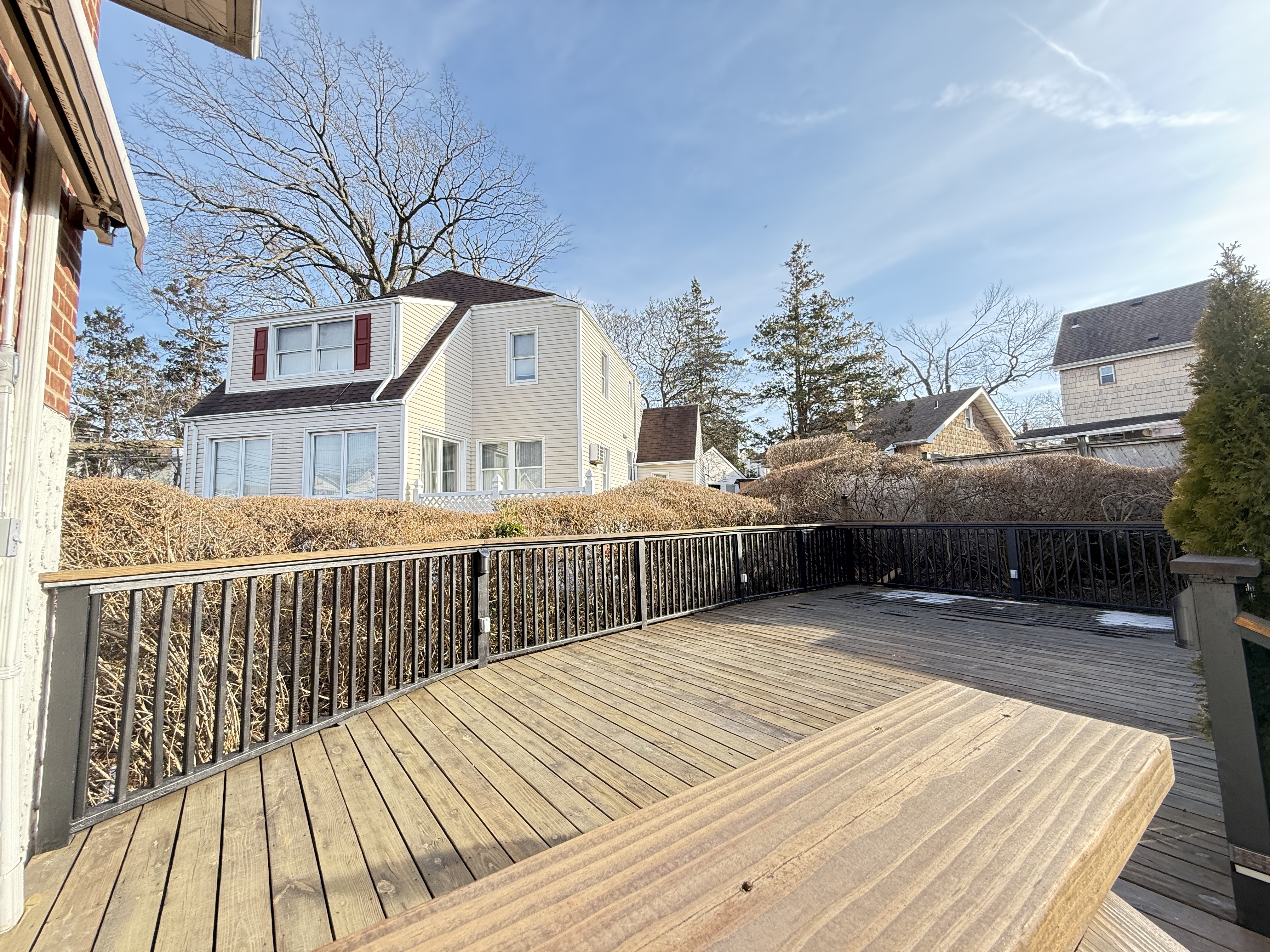 3236 Country Club Road Bronx, NY 10465 - Photo 5 of 22 a view of a house with wooden floor