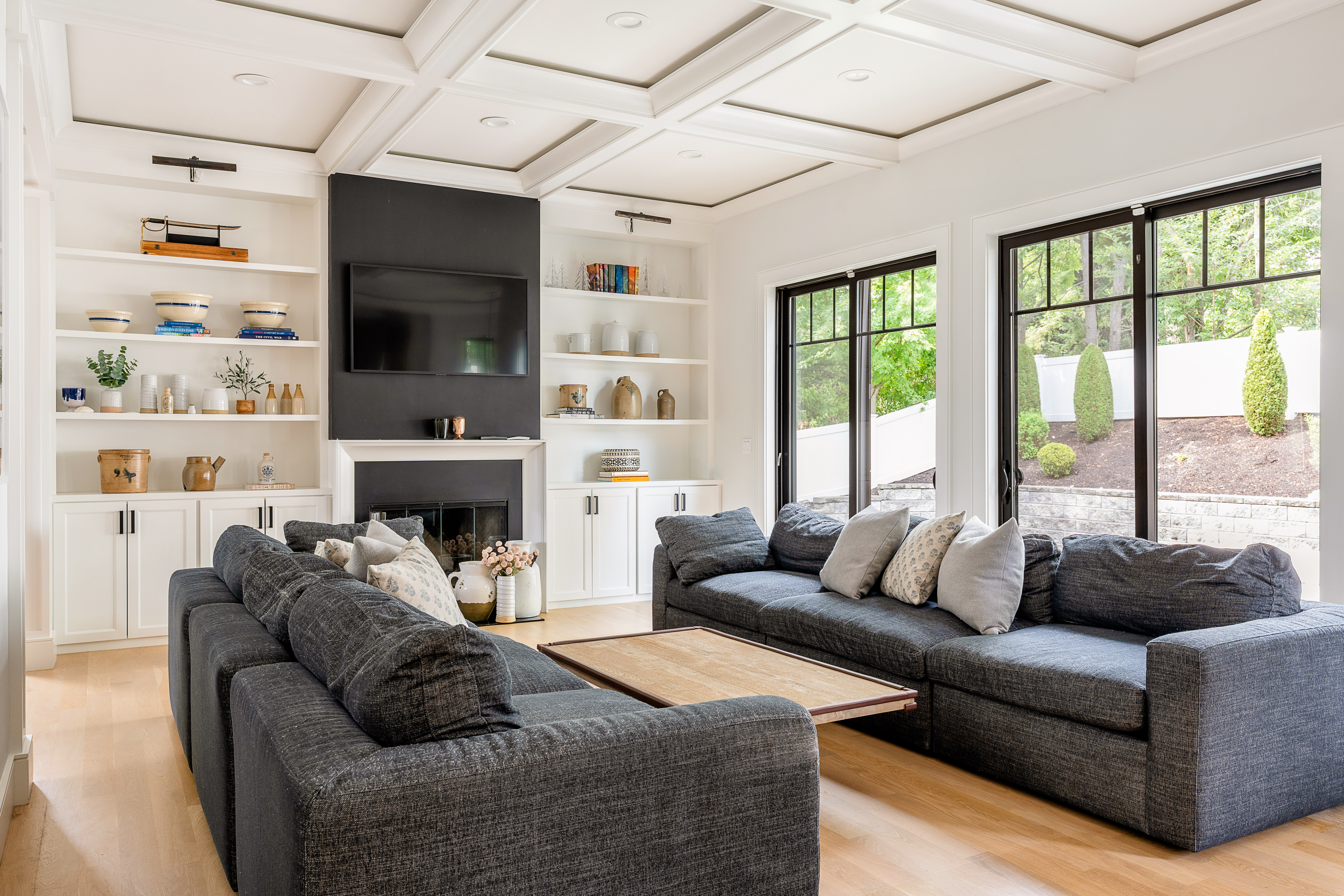 27 Littlefield Road Newton Center, MA 02459 - Photo 8 of 47 Gallery Image 8