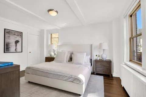 $1,799,000 | 59 West 12th Street, Unit 6A | Greenwich Village