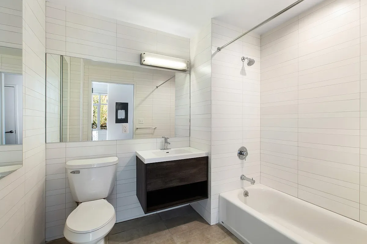 185 Avenue B, Unit 2F Manhattan, NY 10009 - Photo 4 of 17