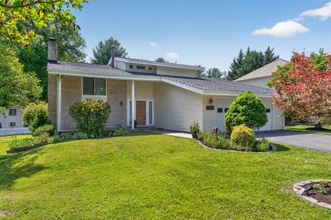 $1,247,000 | 11112 Broad Green Drive, Potomac, MD 20854