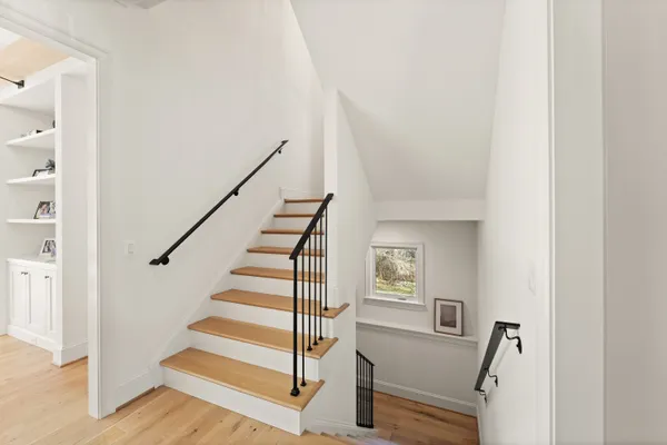 $2,550,000 | 8621 McHenry Street, Vienna, VA 22180