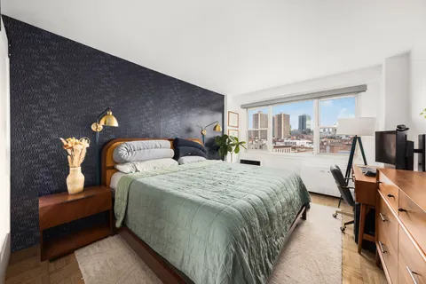 $1,100,000 | 2 Charlton Street, Unit 10F | Hudson Square
