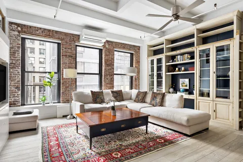 $2,495,000 | 114 West 27th Street, Unit 4S | Chelsea