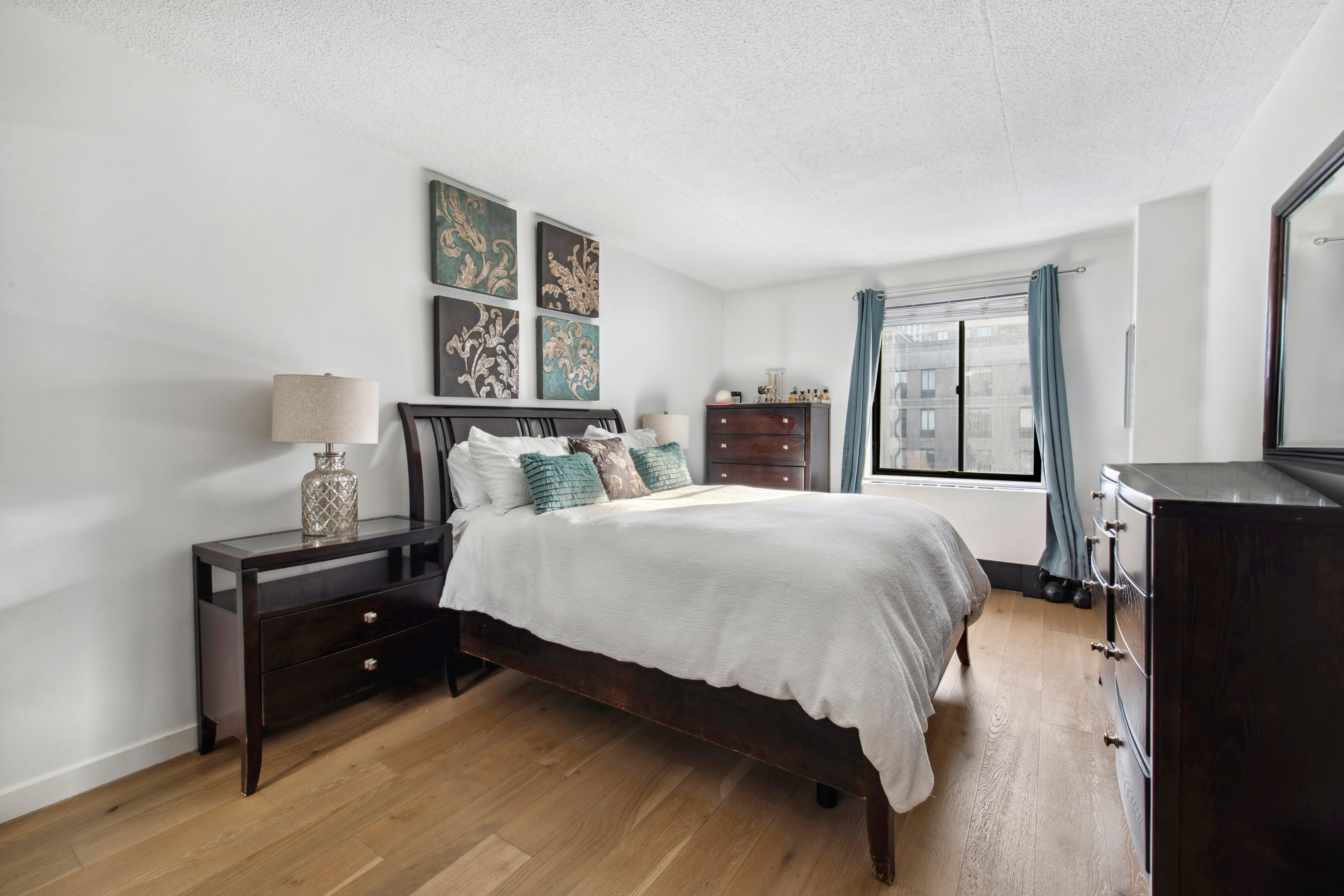 300 Rector Place, Unit 8N Manhattan, NY 10280 - Photo 4 of 6