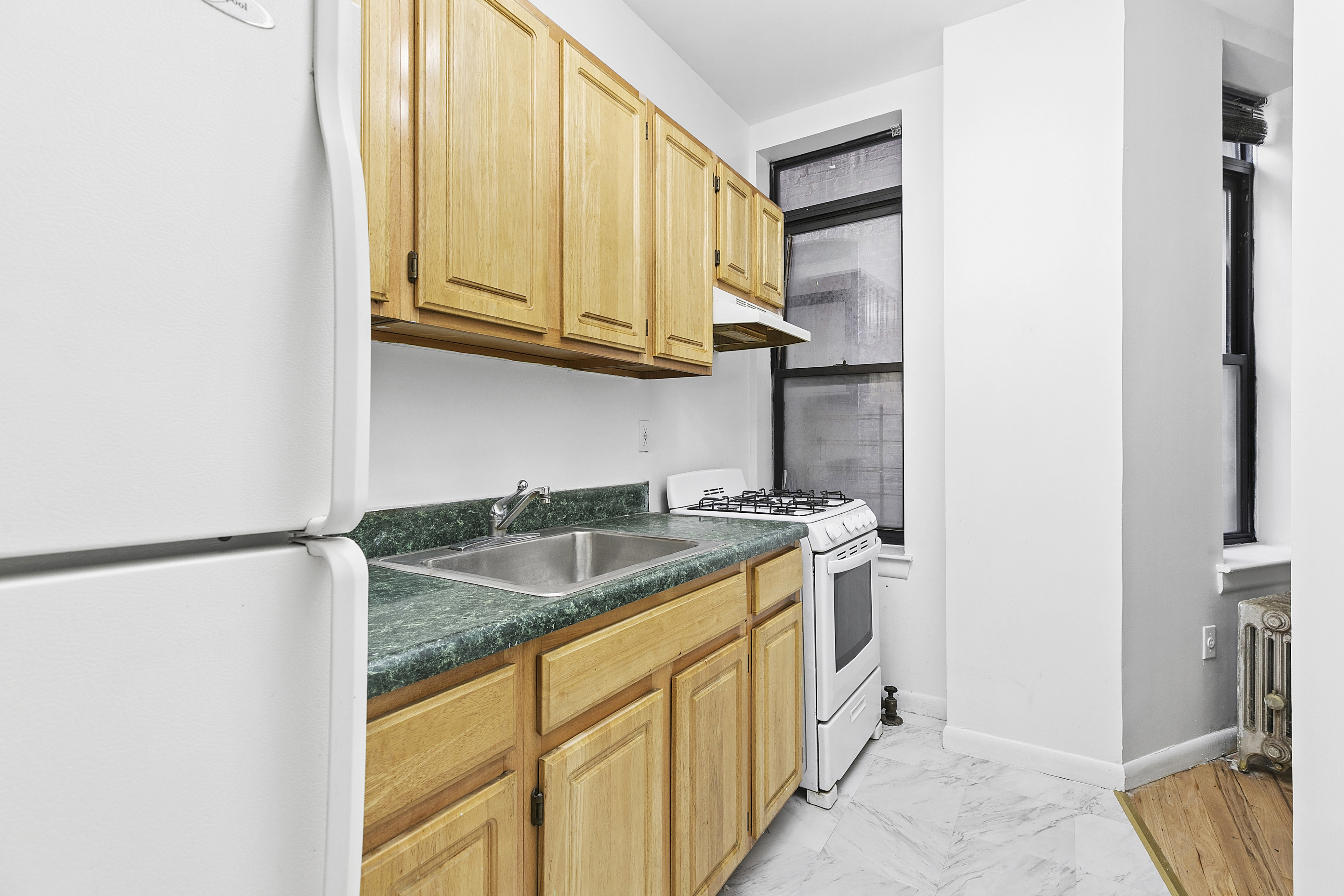 11 St Nicholas Avenue, Unit 2G Manhattan, NY 10026 - Photo 3 of 8