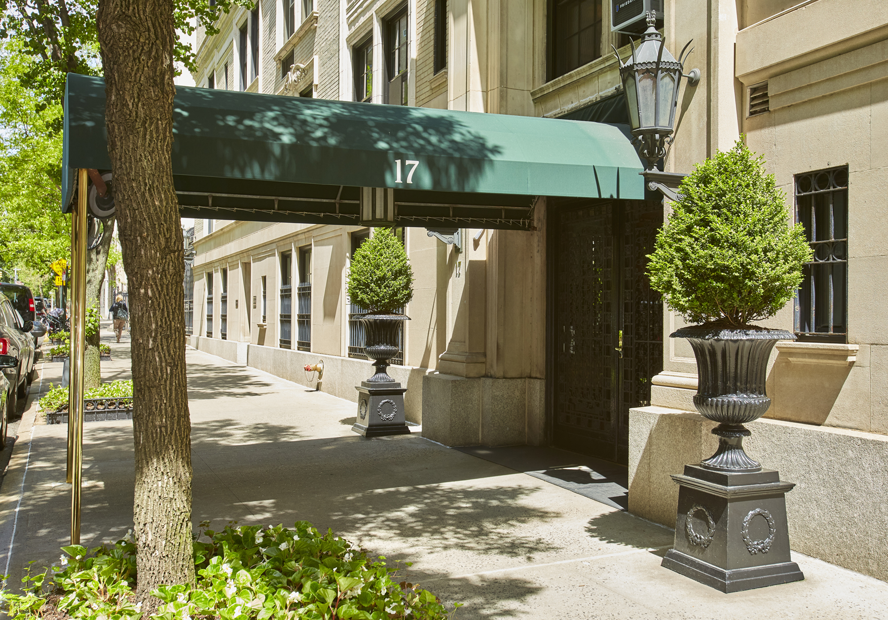 17 East 89th Street, Unit 3B Manhattan, NY 10128 - Photo 22 of 24