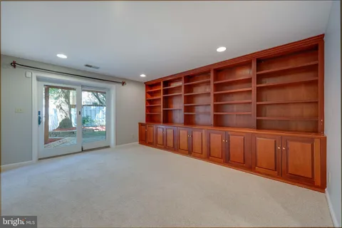 $5,200 | 4710 Old Dominion Drive, Arlington, VA 22207