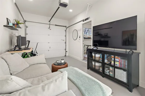 $515,000 | 1402 Singleton Avenue, Unit B, Austin, TX 78702