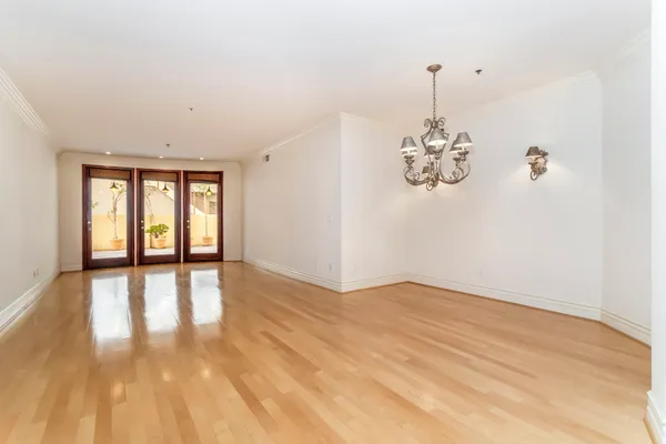 $1,149,988 | 10364 Almayo Avenue, Unit 103, Los Angeles, CA 90064