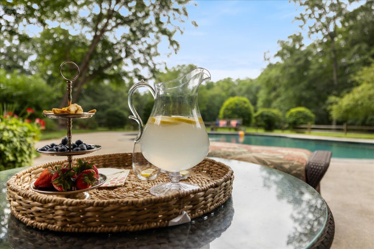 $1,599,000 | 17 Quail Drive, Doylestown, PA 18901