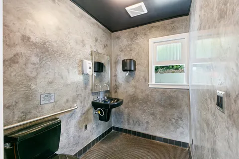 $5,750,000 | 22467 Pacific Coast Highway, Malibu, CA 90265