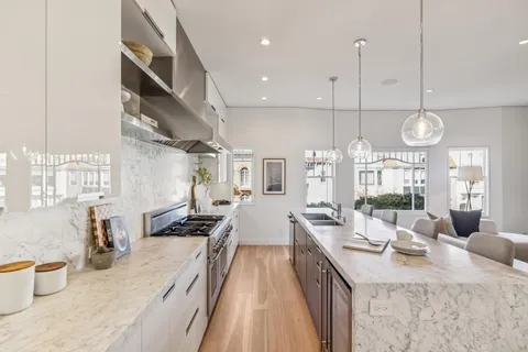 $2,895,000 | 2269 Francisco Street, San Francisco, CA 94123