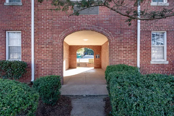 Contact Agent | 6 Ashby Street, Unit Undisclosed, Alexandria, VA 22305