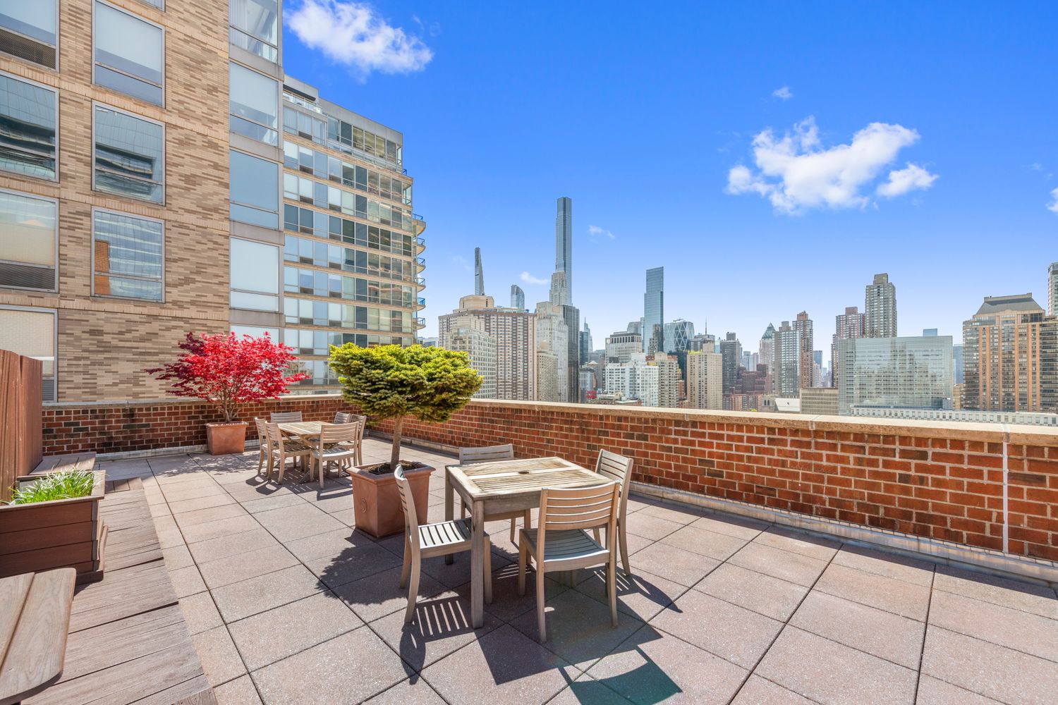 130 West 67th Street, Unit 25C Manhattan, NY 10023 - Photo 7 of 9 Gallery Image 7