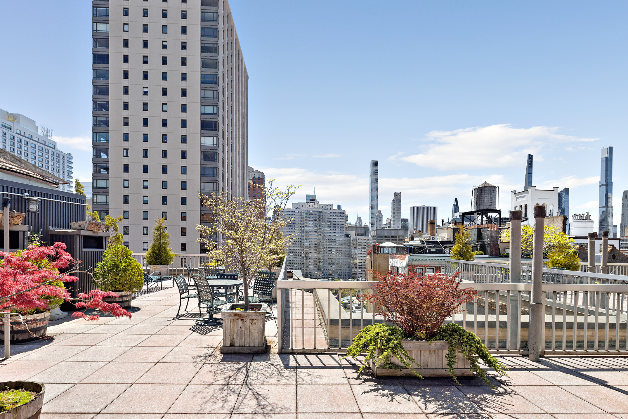 157 East 72nd Street, Unit 15C Manhattan, NY 10021 - Photo 13 of 17 Gallery Image 13