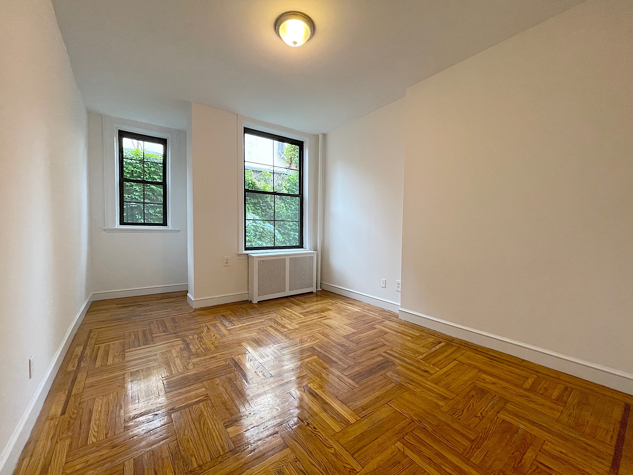 195 Prince Street, Unit 3E Manhattan, NY 10012 - Photo 6 of 8