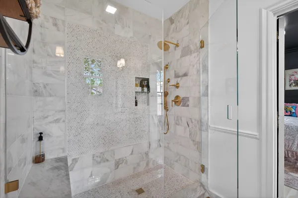 $1,195,000 | 6802 Clayton Avenue, Dallas, TX 75214