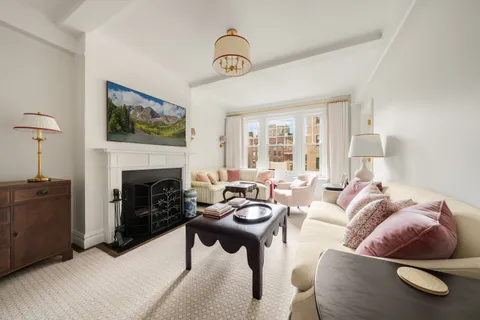 $3,300,000 | 108 East 82nd Street, Unit 7C | Upper East Side