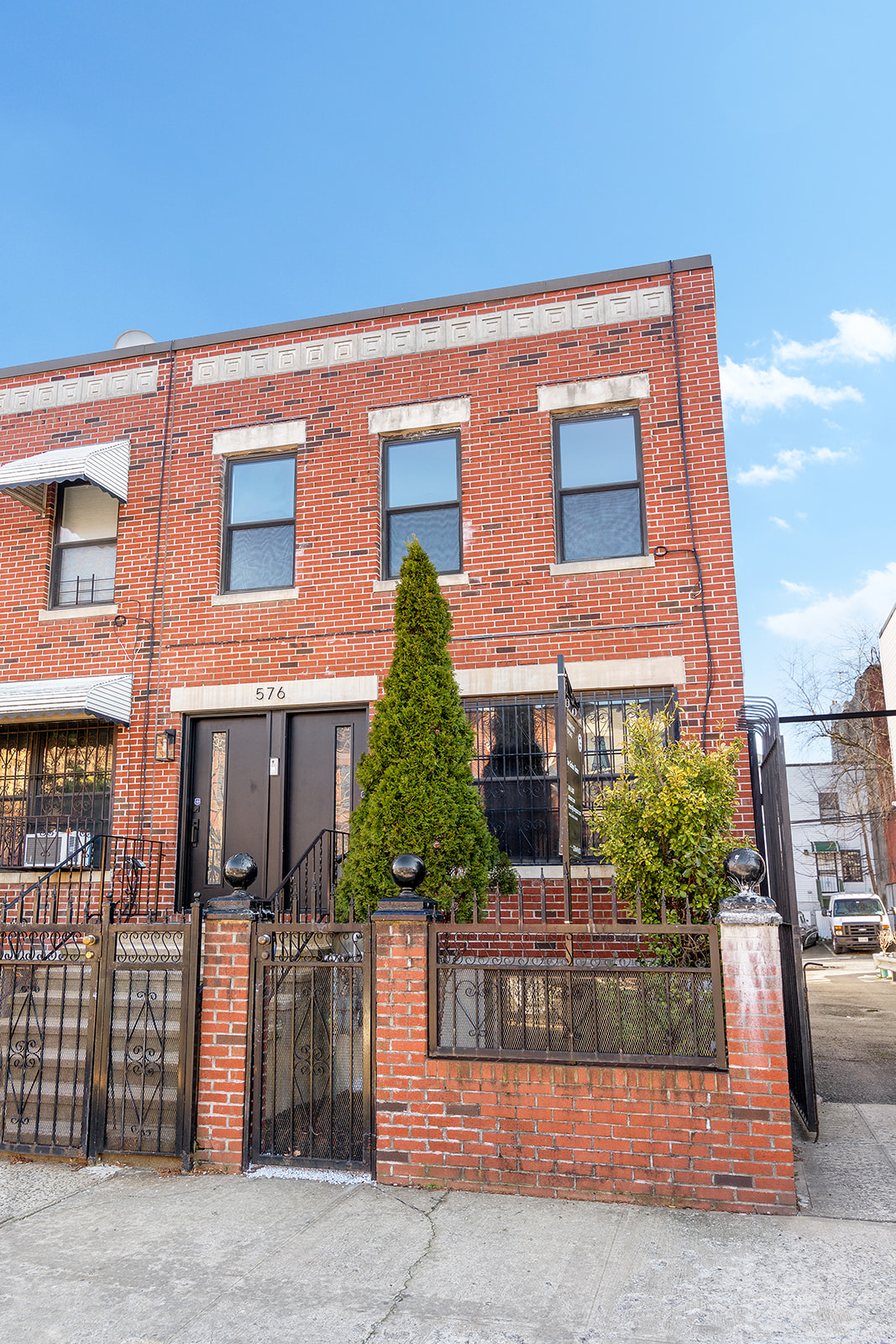 576 Lexington Avenue Brooklyn, NY 11221 - Photo 12 of 13