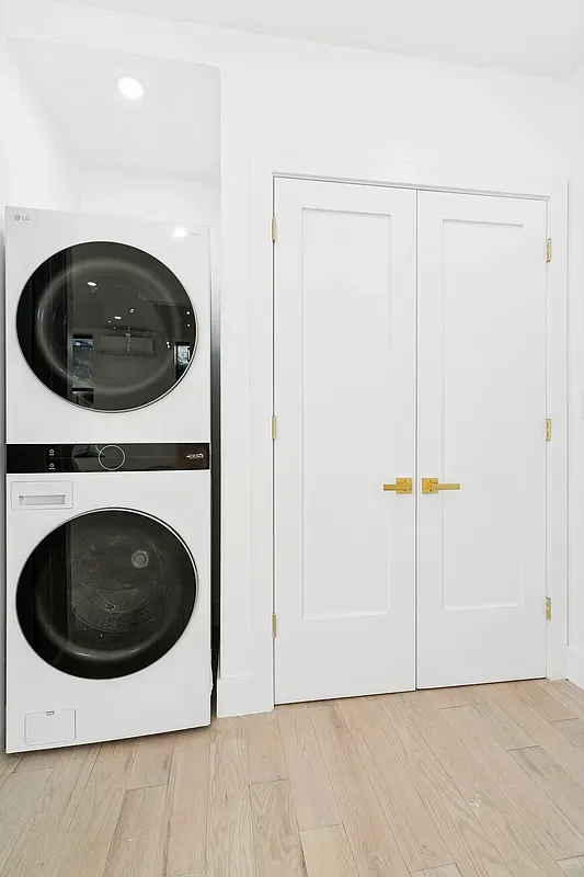 $3,662 | 204 Flatbush Avenue, Unit 3R | Park Slope