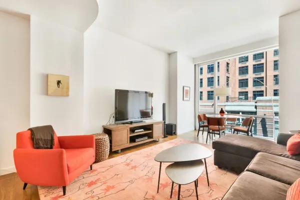 $2,525,000 | 311 West Broadway, Unit 4D | SoHo