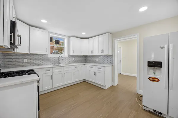 $260,000 | 1051 Springfield Road, Darby, PA 19023