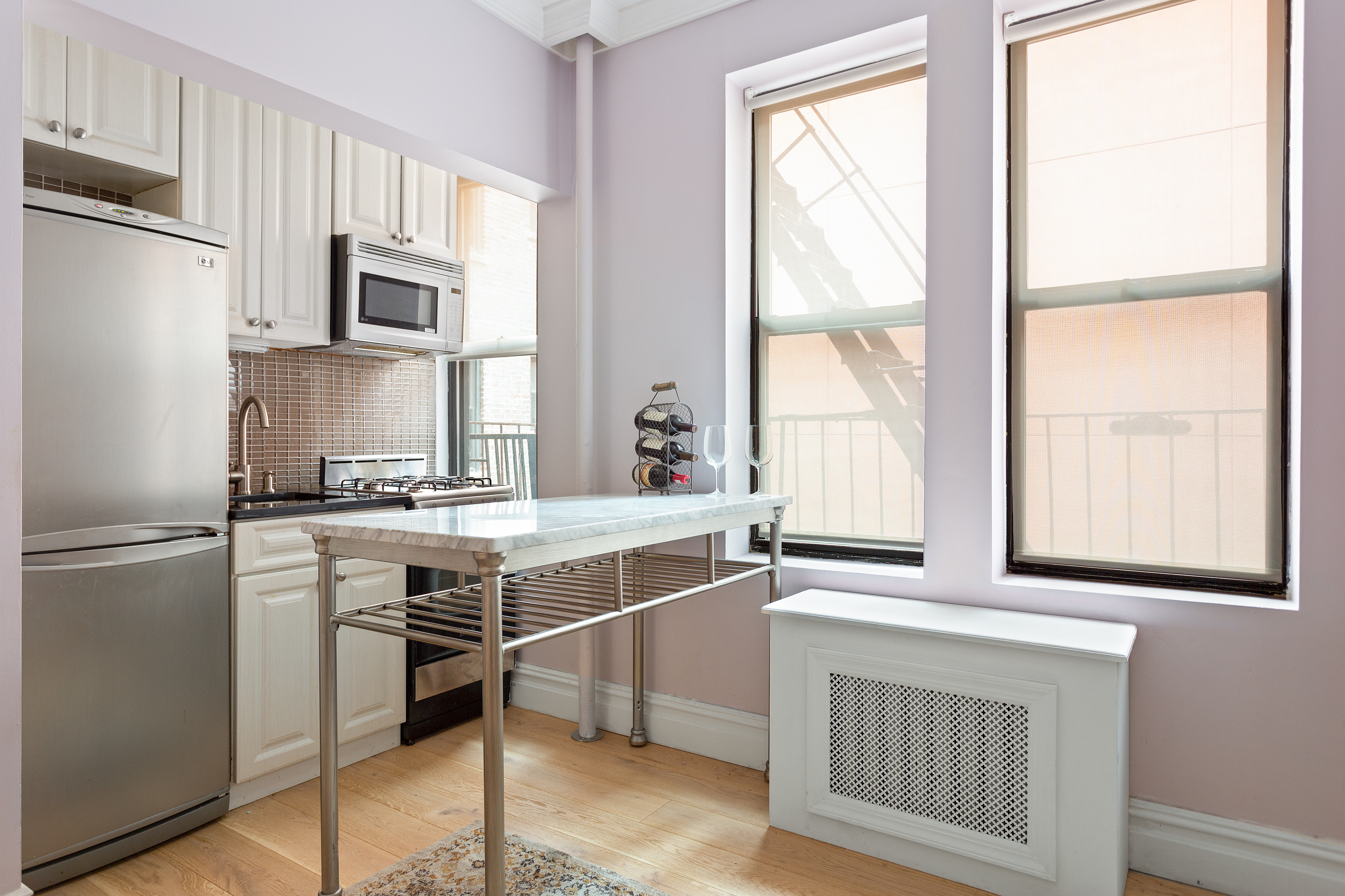 170 East 94th Street, Unit 3D Manhattan, NY 10128 - Photo 2 of 7