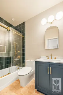 $1,995,000 | 391 Clinton Street, Unit 1B | Carroll Gardens