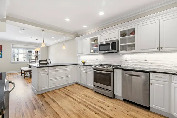 $1,125,000 | 225 Clinton Street, Unit 2, Hoboken, NJ 07030