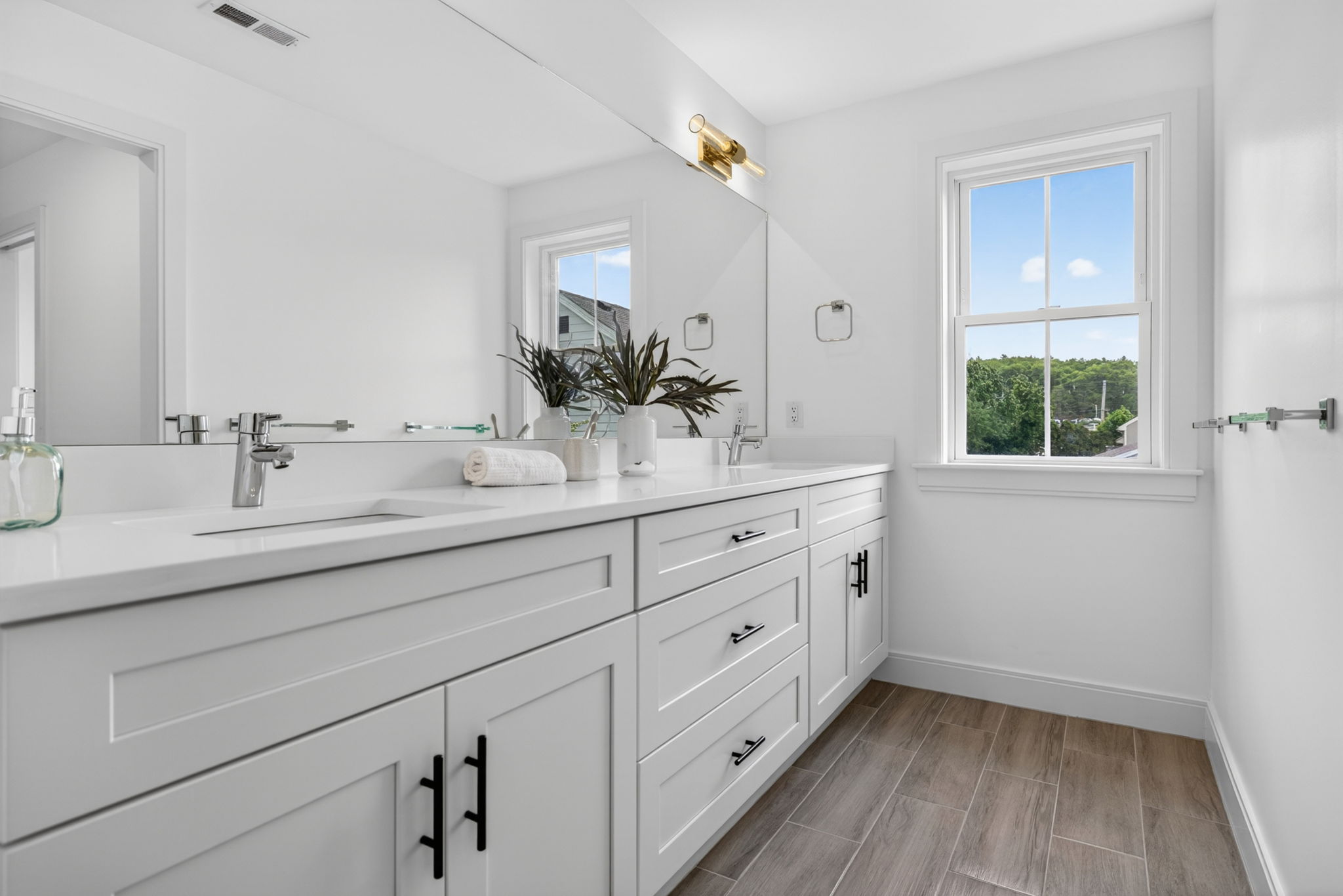 37 Maple Street Lynnfield, MA 01940 - Photo 29 of 42