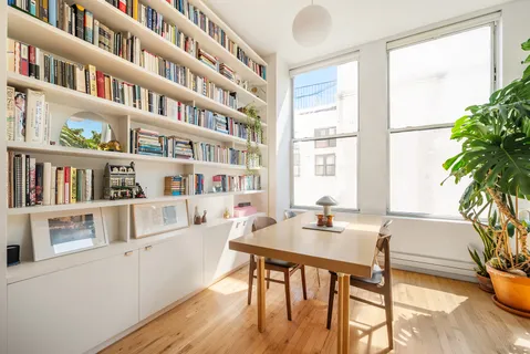 $1,695,000 | 175 East Broadway, Unit 4C | Two Bridges