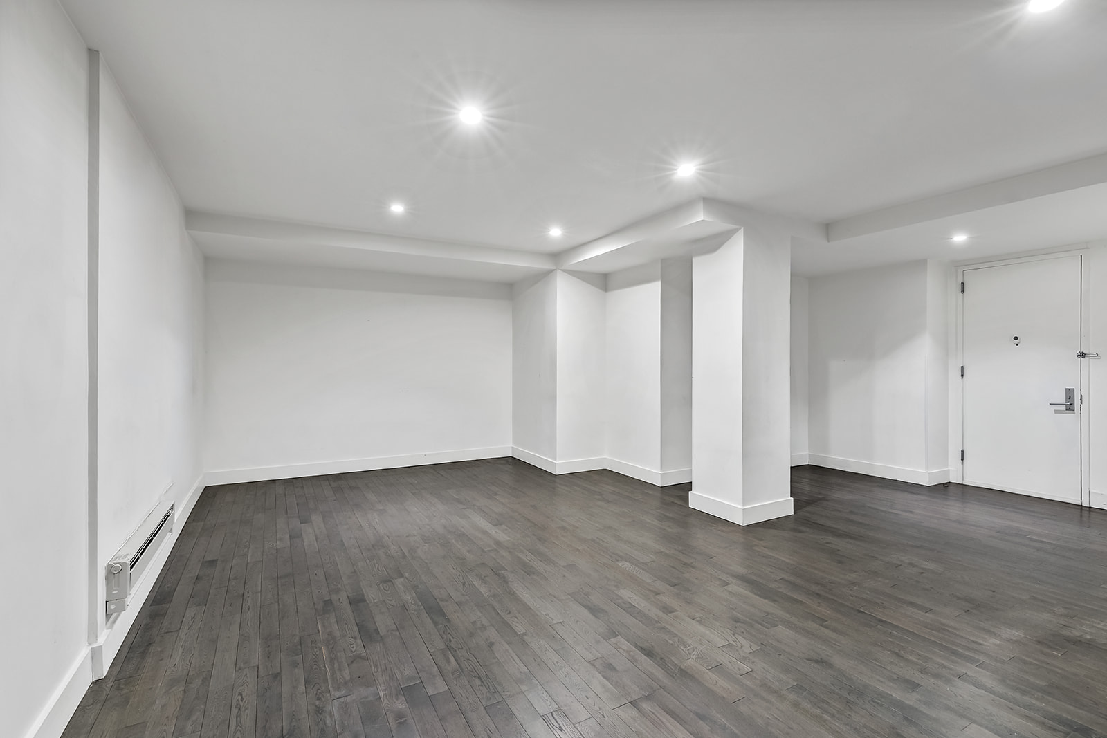 416 West 52nd Street, Unit TH202 Manhattan, NY 10019 - Photo 9 of 21