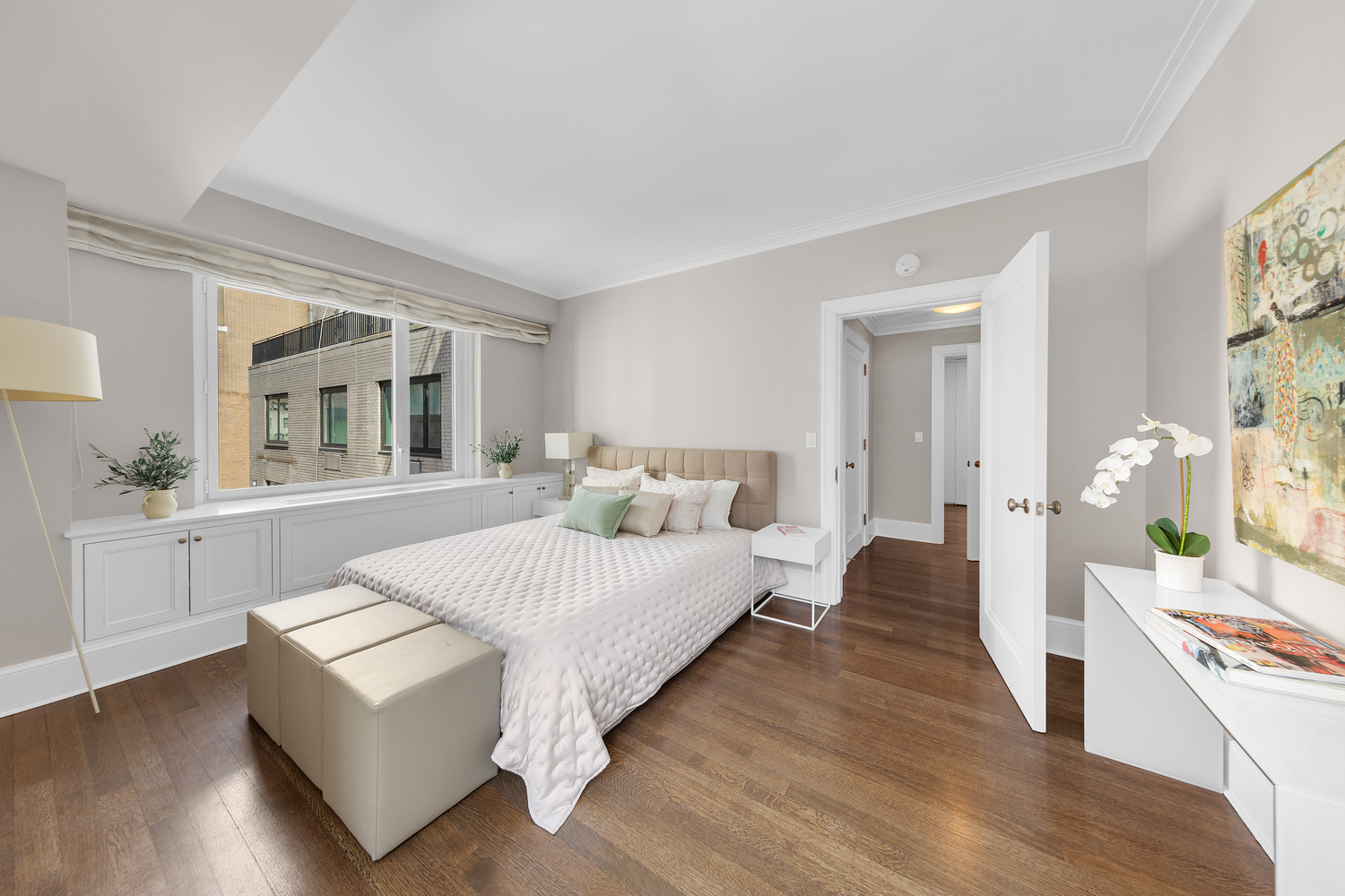 530 Park Avenue, Unit 17A Manhattan, NY 10065 - Photo 11 of 22 Gallery Image 11
