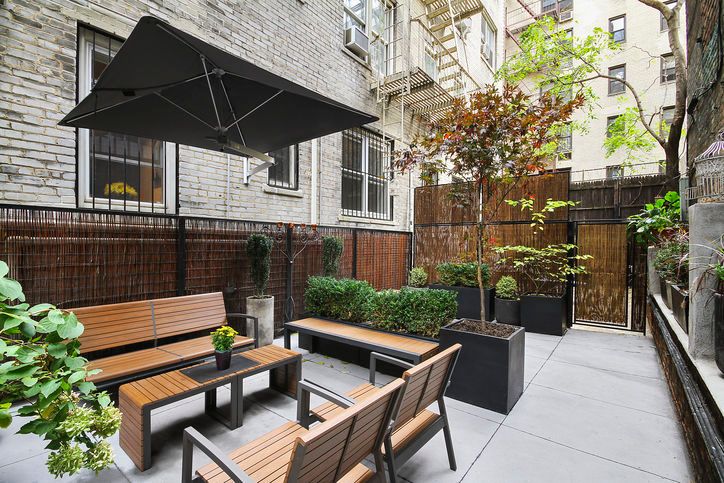 a view of a bench in the roof deck