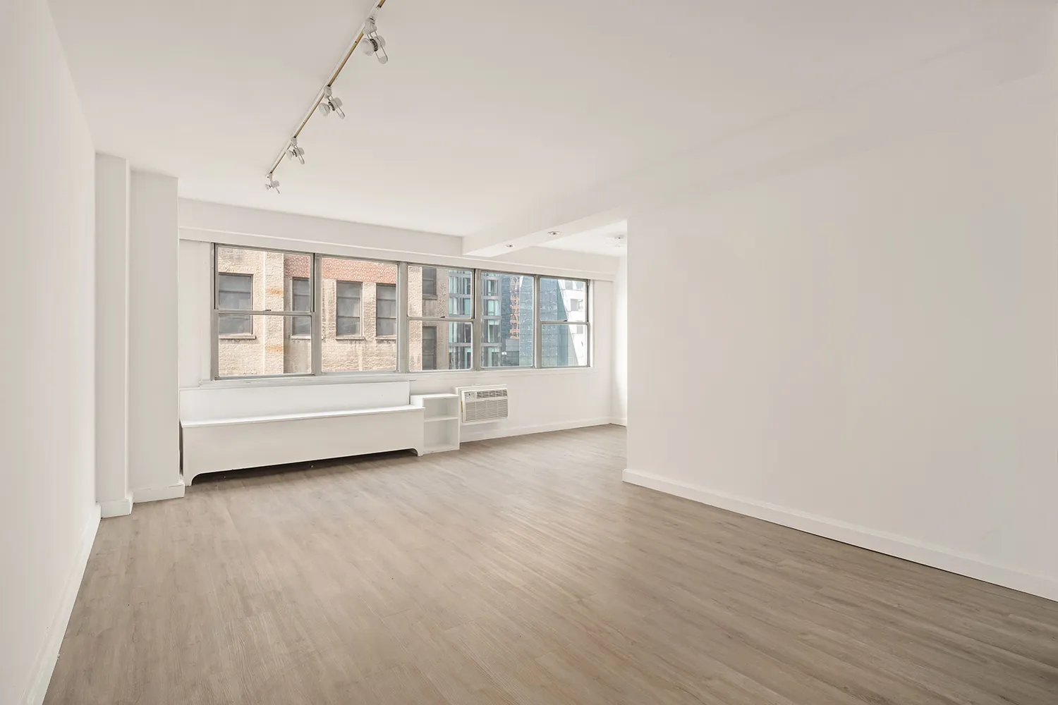 $3,500 | 430 West 34th Street, Unit 7A | Hudson Yards