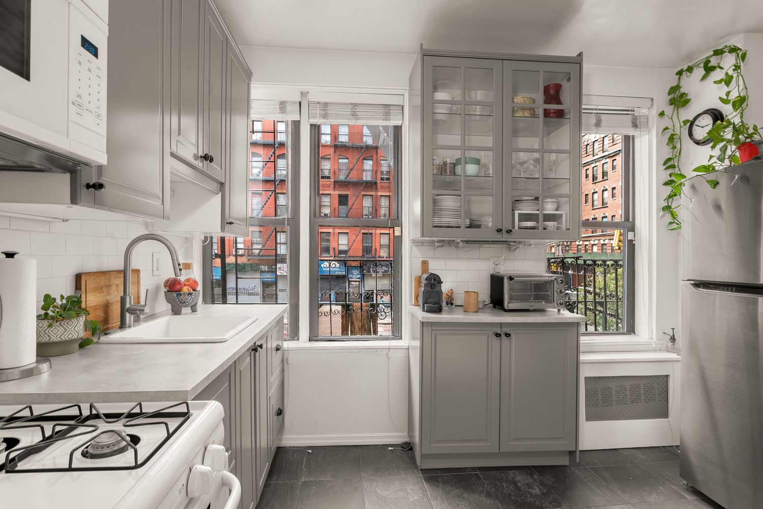 $260,000 | 300 East 119th Street, Unit 2B | East Harlem
