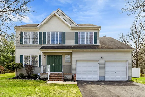 $599,900 | 27 Blossom Drive, Ewing, NJ 08638