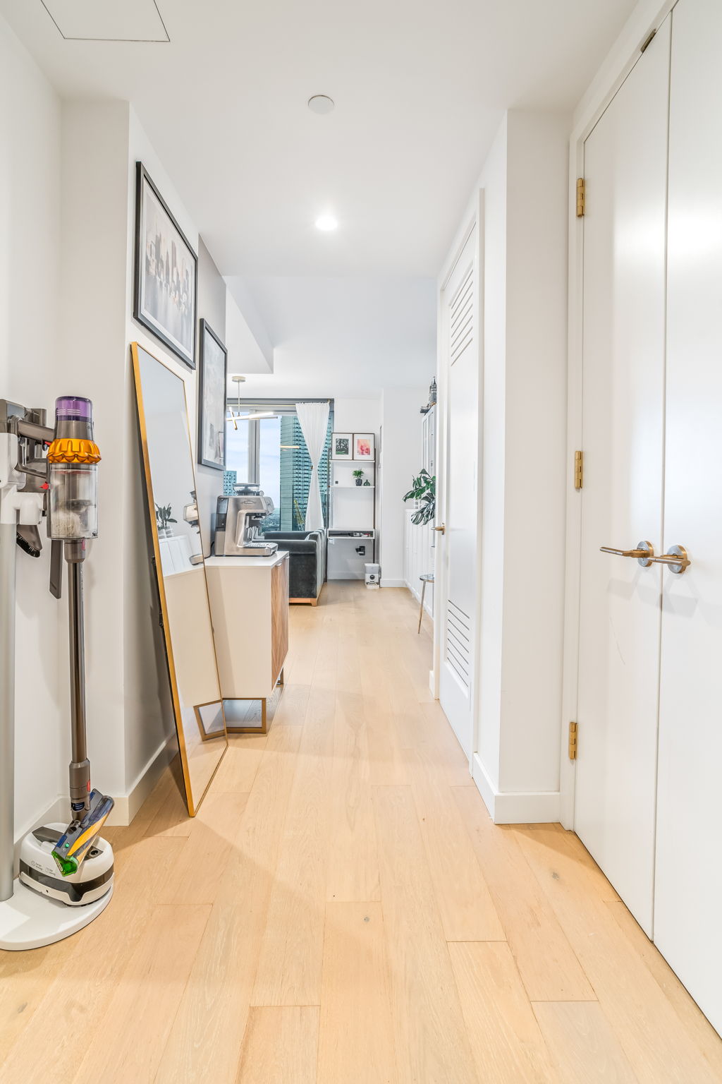 3 Court Square, Unit 3504 Queens, NY 11101 - Photo 12 of 22
