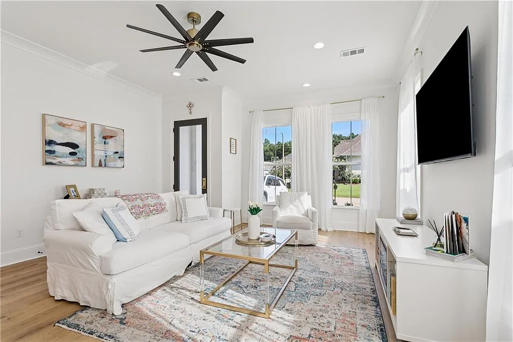 105 Coushatta Circle Madisonville, LA 70447 - Photo 4 of 21