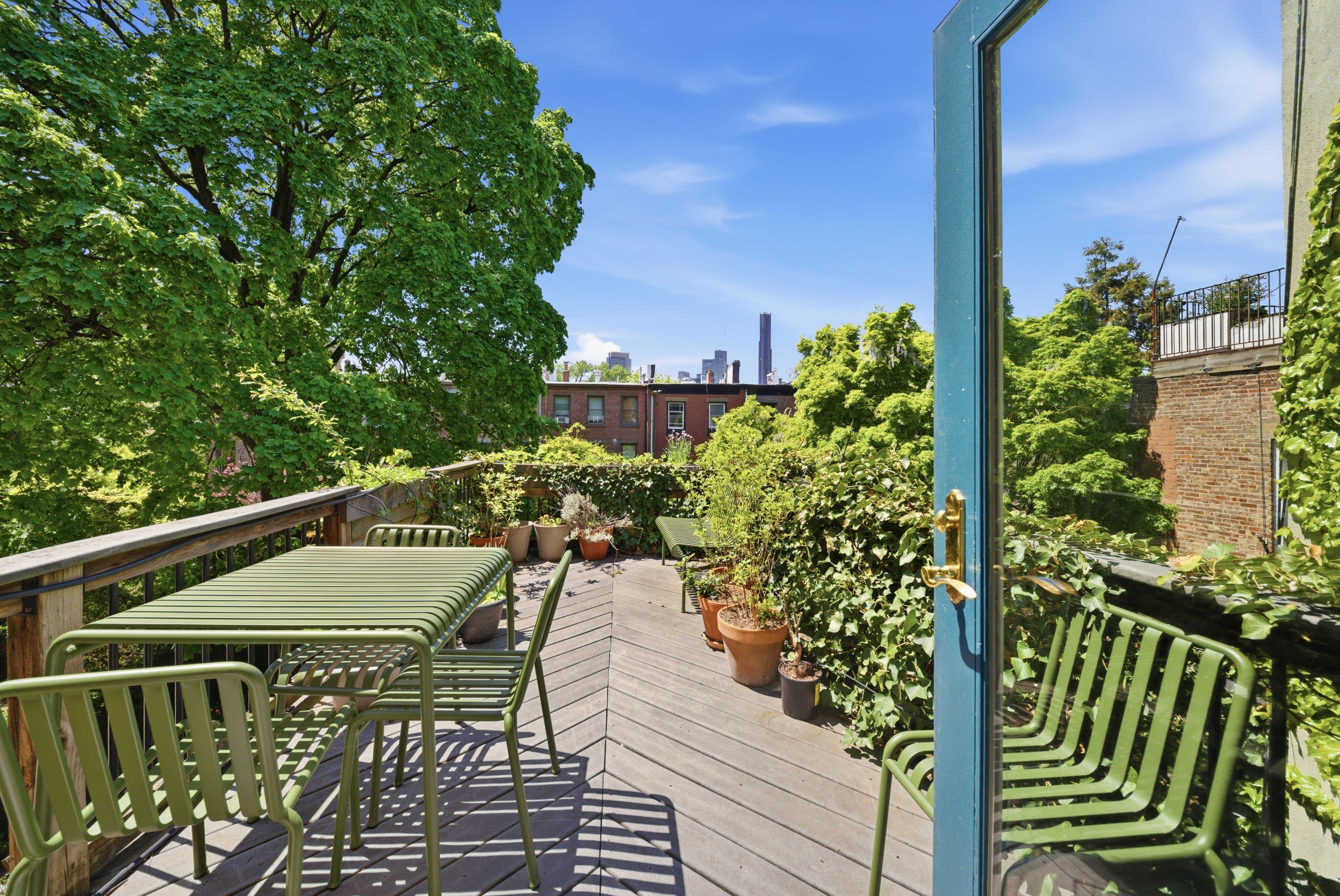 304 Clinton Avenue Brooklyn, NY 11205 - Photo 19 of 27