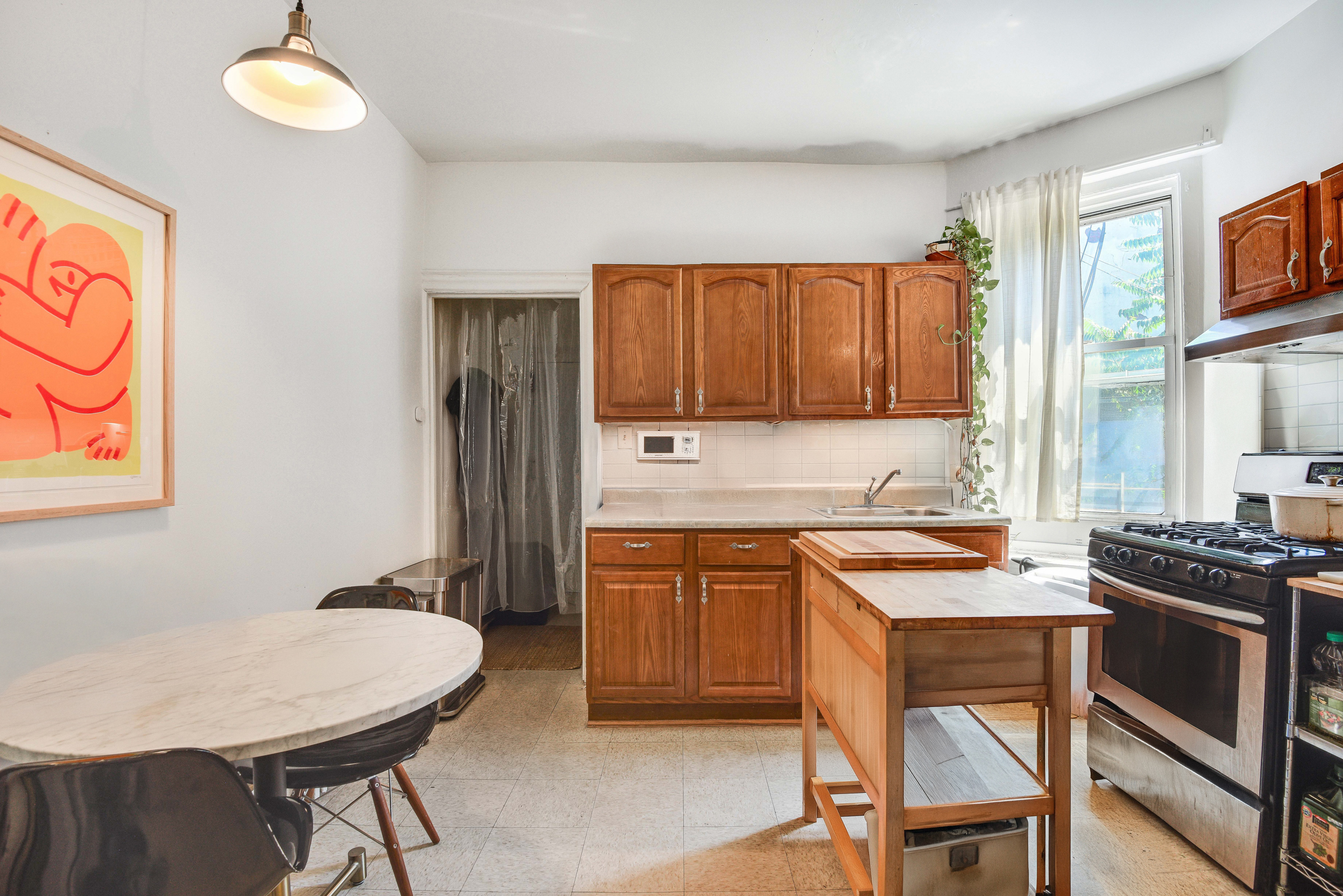 445 Decatur Street Brooklyn, NY 11233 - Photo 4 of 10