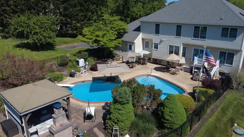$780,000 | 3315 Berkshire Court South, Ijamsville, MD 21754
