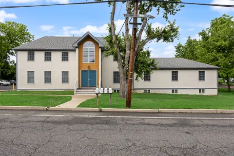$1,000,000 | 715 East Main Street, Moorestown, NJ 08057