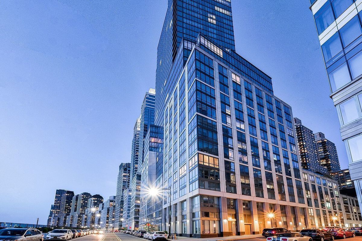 60 Riverside Boulevard, Unit 1908 Manhattan, NY 10069 - Photo 19 of 20 Gallery Image 19