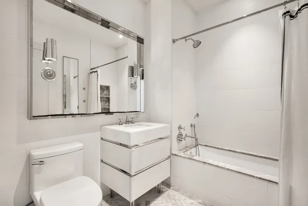 $9,700 | 308 North 7th Street, Unit 7E | Williamsburg